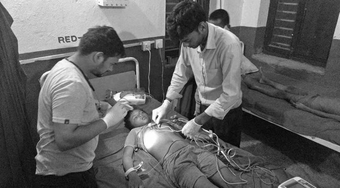 जामुनाको रुखमा चढेका तीनजना बालकको चट्याङ लागेर मृत्यु