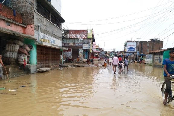 रौतहटमा ४ जनाको मृत्यु, अहिले पनि जनजीवन कष्टकर ।