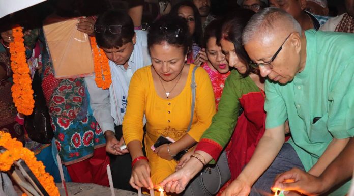 जीपी कोइरालाको जन्मजयन्तीमा दीप प्रज्वलन ।