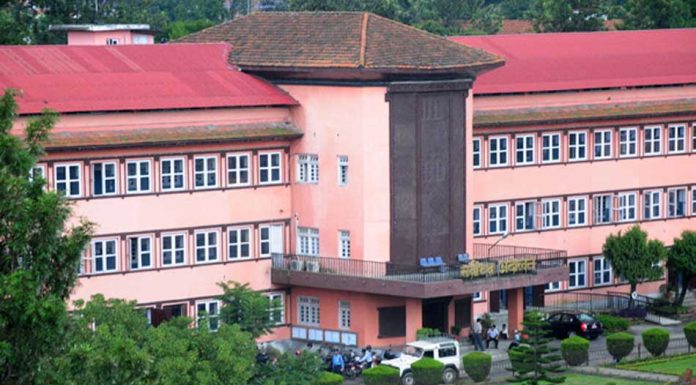 लोकसेवा आयोगलाई विपक्षी बनाएर परेका विभिन्न ४ वटा रिटहरु सर्वोच्चद्धारा खारेज ।