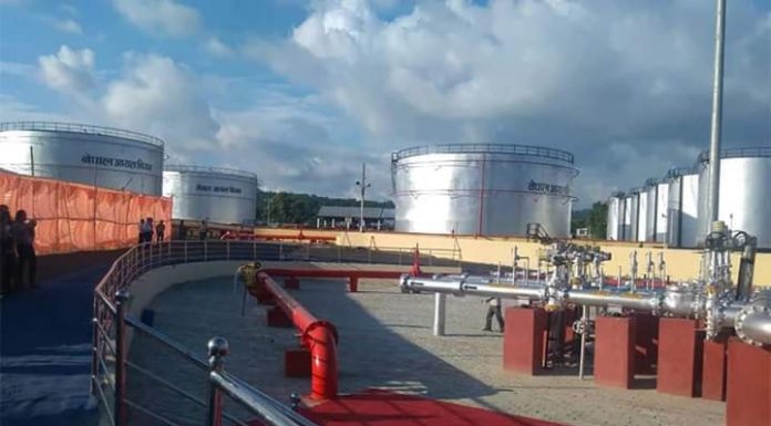 प्रधानमन्त्री मोदी आ आलीद्धारा पेट्रोलीयम पाइपलाइनके संयुक्त उद्घाटन ।