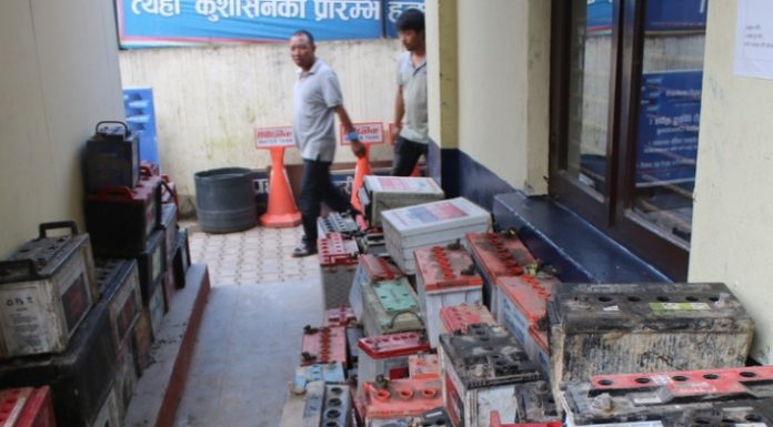 काठमाडौंमा गाडीको ब्याट्री चार्ने समूह सक्रिय, ४ जना पक्राउ