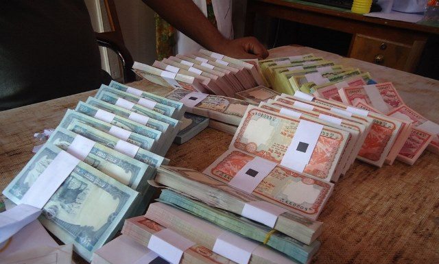 असोज १० देखि नयाँ नोट साटिने, नोटमा केरमेट नगर्न आग्रह