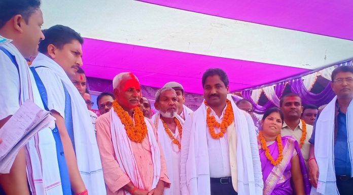समाजवादी पार्टीका चर्चित नेता तथा नगरकमिटी अध्यक्ष नागेन्द्र यादव नेकपामा प्रवेश ।