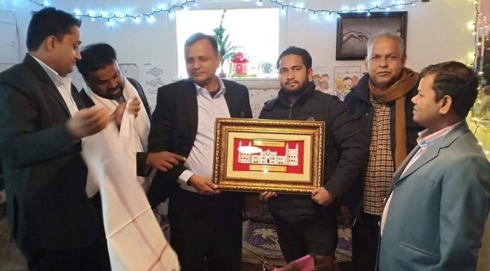 रौतहटका युवा प्रकाश भाईले प्रदेश २ का मुख्यमन्त्रीलाई गरे अमेरिकामा स्वागत ।