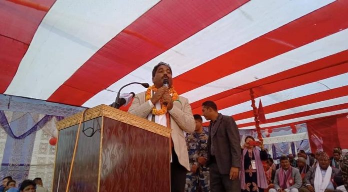 आफनै सरकारसंग अध्यक्ष प्रभु साहको प्रश्न “मधेशमा कहिले विकास हुन्छ सरकार ?”