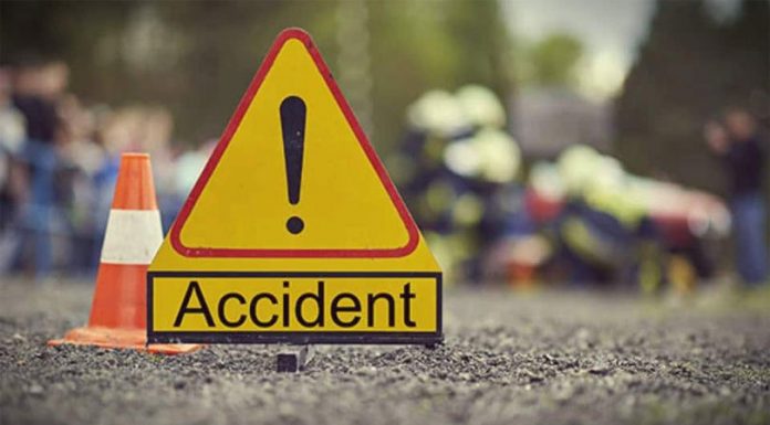 पूर्वी चितवनमा अटो पल्टिदा ५ जनाको मृत्यु ।