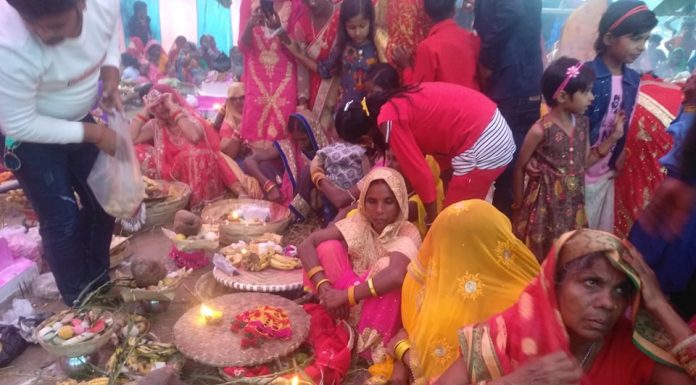 रौतहटका जनप्रतिनिधीहरु छठघाटहरुमा । (फोटो सहित)