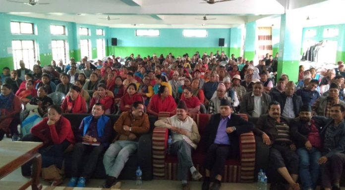 प्लाष्टिक निषेध नगर बनाउन स्थानियको सामुहिक ऐक्यबद्धता ।