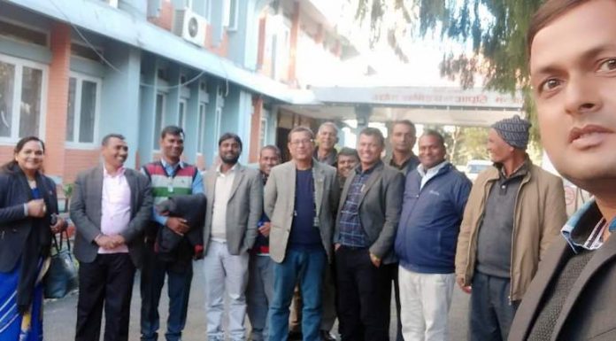 सुगर मिल संचालन र बक्यौता भुक्तानीका लागि उद्योगमन्त्रीलाई उखु संघ रौतहटको ध्यानार्कषण पत्र ।