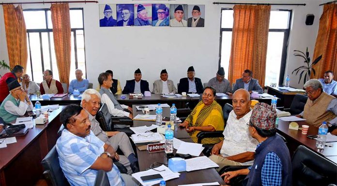 कांग्रेसमा जुटेन सहमति पौडेल–कोइरालासहितका असन्तुष्ट नेताले गरे आज पनि बैठक बहिष्कार ।