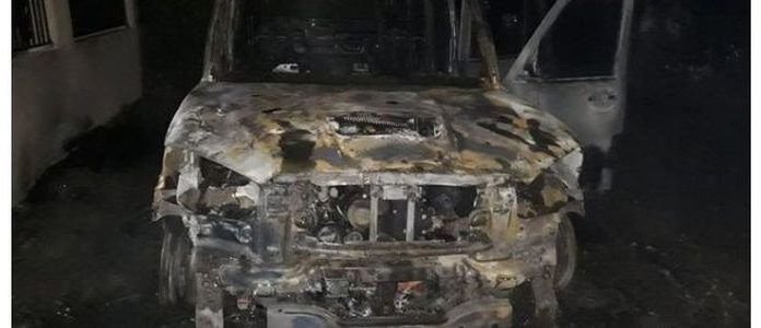 गाउँपालिका प्रमुखको गाडीमा आगजनी ।