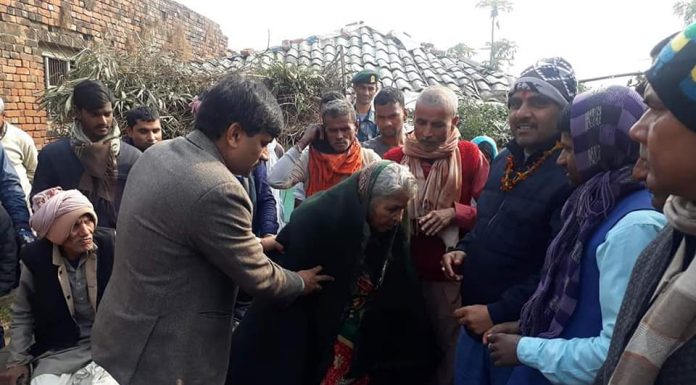 रौतहटमा आज जेष्ठ नागरिकहरुलाई कम्बल वितरण ।