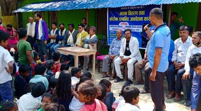 ईन्द्रेणी कला प्रतिष्ठान बिराटनगर द्वारा मास्क वितरण।