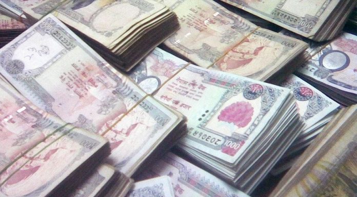 सामाजिक सुरक्षा भत्ता घर घरमै पुग्यो ।