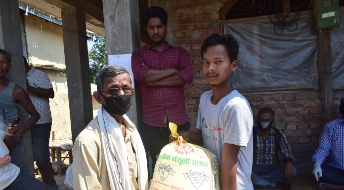 फतुवा विजयपुर नपा वडा नं ९ मा गरिब विपन्न परिवारलाई राहत वितरण ।