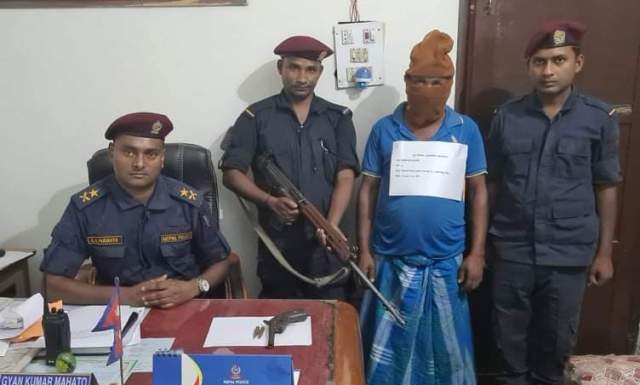 रौतहटमा कटुवा पेस्तौल र दुई थान गोली सहित एक जना पक्राउ ।