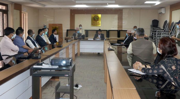 ओपिडीको टिकट लिन लाइन बस्न नपर्ने ।