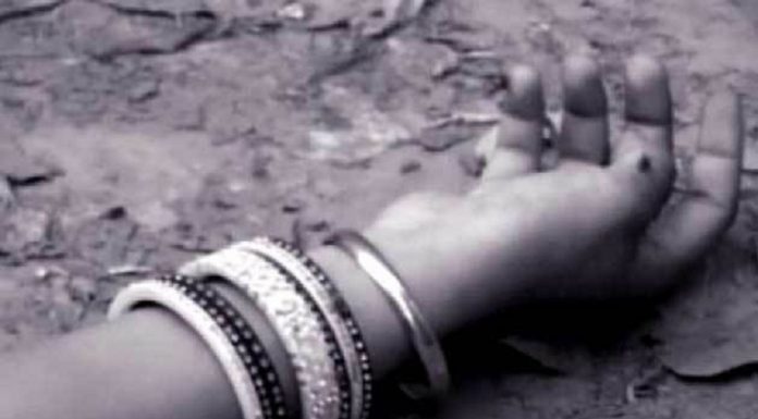 मोटरसाइकल दुर्घटनामा एक महिलाको मृत्यु ।