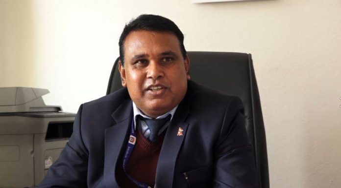 बर्डफ्लु नियन्त्रणका लागि आवश्यक तयारी गरिएको : डा. विमलकुमार निर्मलको भनाई ।