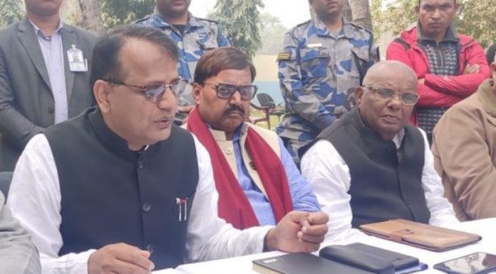 प्रदेश २ का मन्त्रीको सुरक्षामा खटिएका सशस्त्र प्रहरी फिर्ता बोलाइयो !