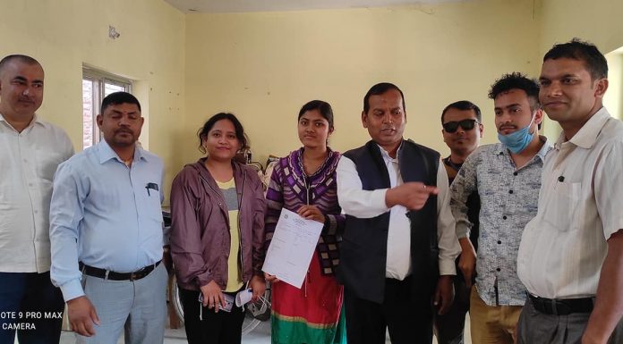 कटहरिया नपाका स्वास्थय केन्द्रमा अनलाईन विलींग सुरु ।