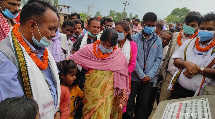 कटहरिया नगरपालिकामा नाला निर्माण तथा सडक स्तरोन्नतीको एकै दिन शिलान्यास