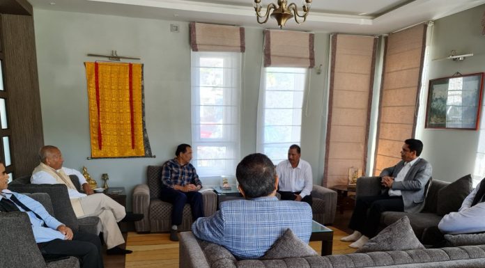 विप्लव र कमल थापा को भेटवार्ता