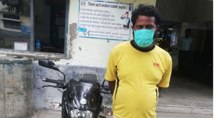 बिरगंज बाट मोटरसाईकल छोरि गर्दा गर्दै एक जना पक्राउ