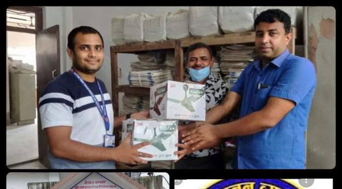 लेखापढी कानुन ब्यवसायी एसोसिएसन बारा द्वारा कलैया मालपोत कार्यलय लाई पंखा हस्तान्तरण