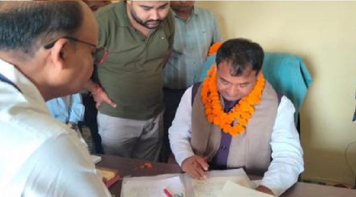 प्रदेश २ का मन्त्री विजय यादवद्धारा पदभार ग्रहण