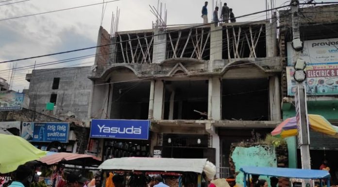 अदालतको रोका अदेशको धज्जी उडाउँदै जीतपुरको ऐलानी जग्गामा मार्केट बनाउदै क्याल, सम्बन्धित निकाय मौन