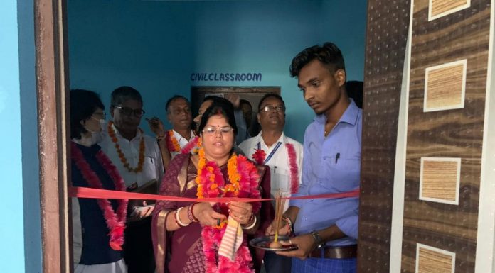 मेयर रिना साह द्वारा मौलापुर बहुप्राविधिक शिक्षालयमा आधुनिक ल्याबको उदघाटन सम्पन्न