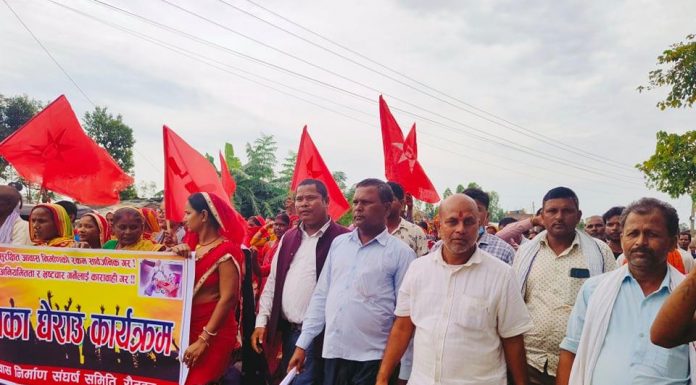 रौतहटको दर्जनौं पालिकाहरु गरिब दलित परिवारले गरे घेराउ (फोटोसहित)