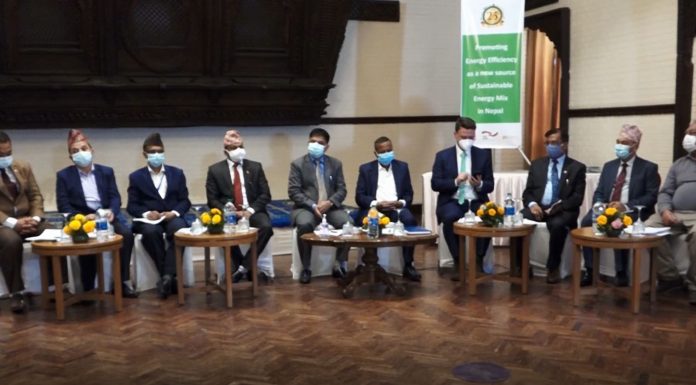 ऊर्जा क्षेत्रमा भईरहेको गलत अभ्यासलाई रोक्न र सही अभ्यासलाई अघि बढाउन विज्ञहरुको जोड
