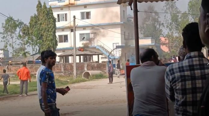 रौतहटको गुजरामा गोली चल्यो ।