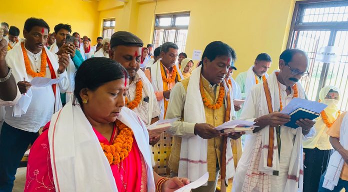 देवाहीगोनाही नगरपालिकामा आयोजित कार्यक्रममा शपथ ग्रहण ।