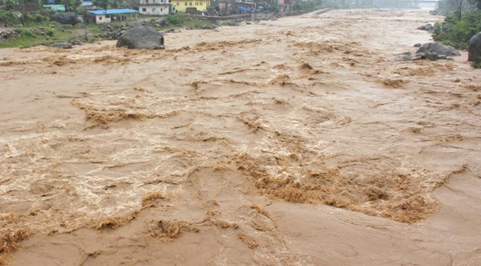 भिमादका एक सय बढी घरधुरी जोखिममा ।