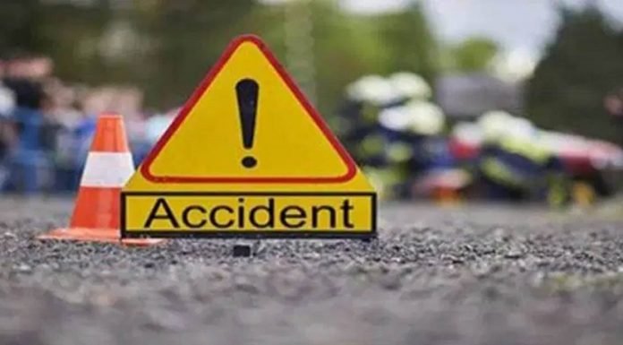 चैनपुर ट्रयाक्टर दुर्घटना : मृतकको सङ्ख्या तीन पुग्यो ।