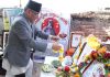 प्रधानमन्त्रीद्वारा श्रद्धाञ्जली अर्पण |