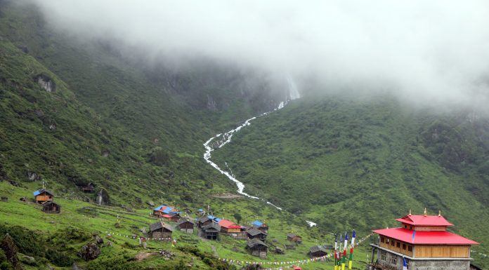 पर्यटकलाई लोभ्याउँदै तोक्पेगोला |