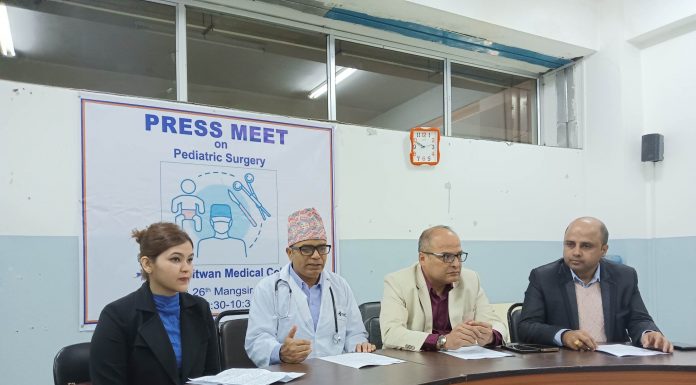 अस्पतालका प्रमुख कार्यकारी अधिकृत प्रताप देवकोटा |