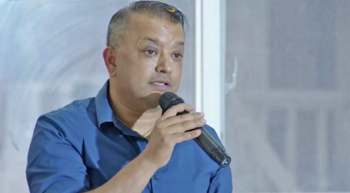 भूकम्प पीडितलाई एकमुष्ट ५० हजार रुपैयाँ दिनुपर्छ : गगन थापा |