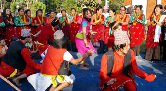 पहिचान झल्काउने देउसी |