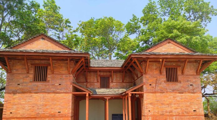 पचास लाखको लागतमा तनहुँको खड्गकालिका मन्दिर पुनर्निर्माण |
