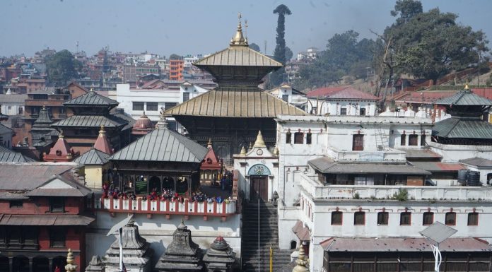 पशुपतिनाथ मन्दिरका चारवटै ढोका खुला