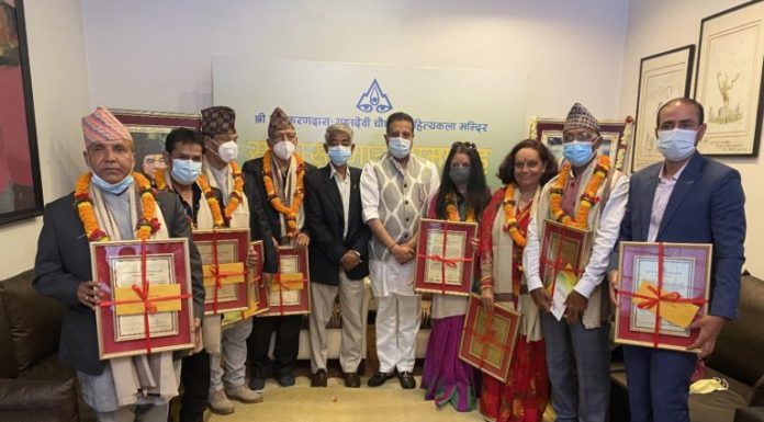 विभिन्न विधाका आठ स्रष्टा सम्मानित