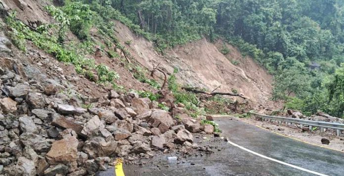 कान्ति लोकपथ अवरुद्ध