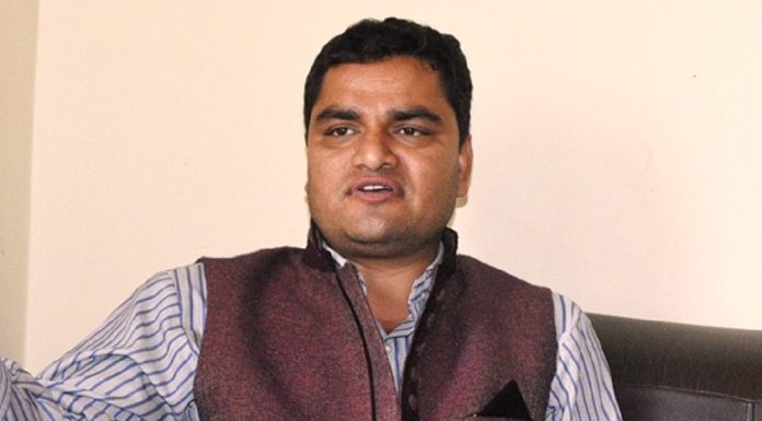 सुर्तीजन्य पदार्थको कर र चेतना बढाएर उपभोग नियन्त्रण गर्न सकिन्छ : मन्त्री पौडेल