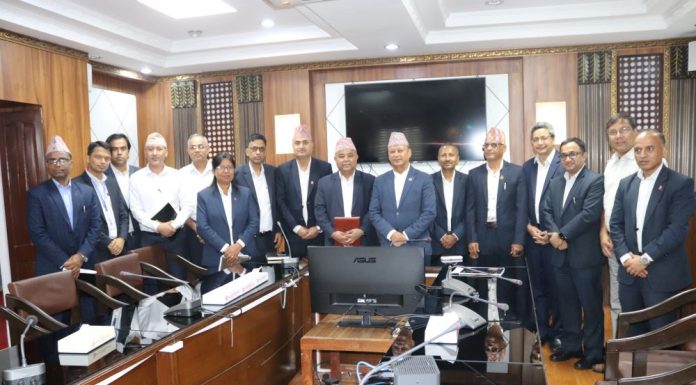 कटौती भएको प्राविधिक सचिवको पद थप गर्न मन्त्रीसमक्ष माग